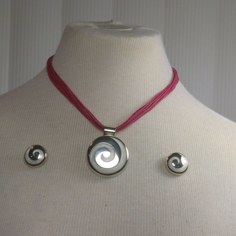 NECKLACE & EARRINGS SET 925 STERLING SILVER "NWOT"
